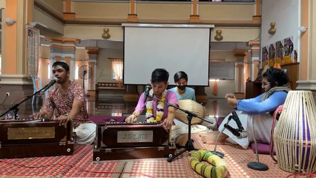 HH Bhakti Charu Swami Tirobhava Kirtan 2021 by Shyam and Kaviraj смотреть онлайн