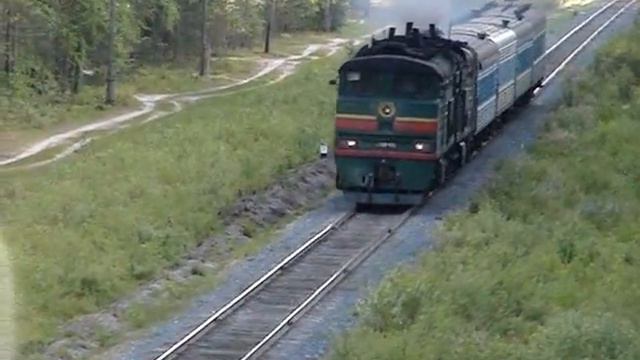 2ТЭ10В 4398 с пассажирским уходит на перегон Светлополянск Фосфоритная 11 06 07г  Agk