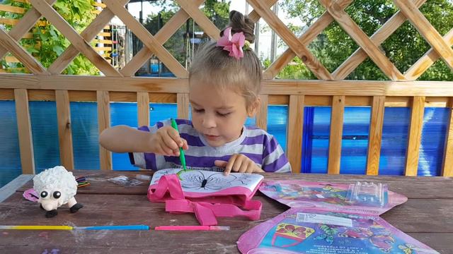 Чем занять ребенка? Ребенок на даче. РАСКРАШИВАЕМ СУМКУ. Сам себе дизайнер. А Вы с нами!? Лето.