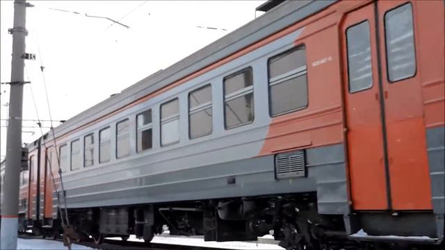 Электропоезд ЭД9М 115 смотреть онлайн