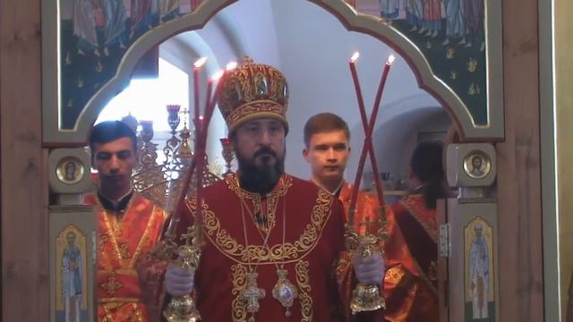 Архиерейская служба в 6-ю неделю по Пасхе, о слепом смотреть онлайн