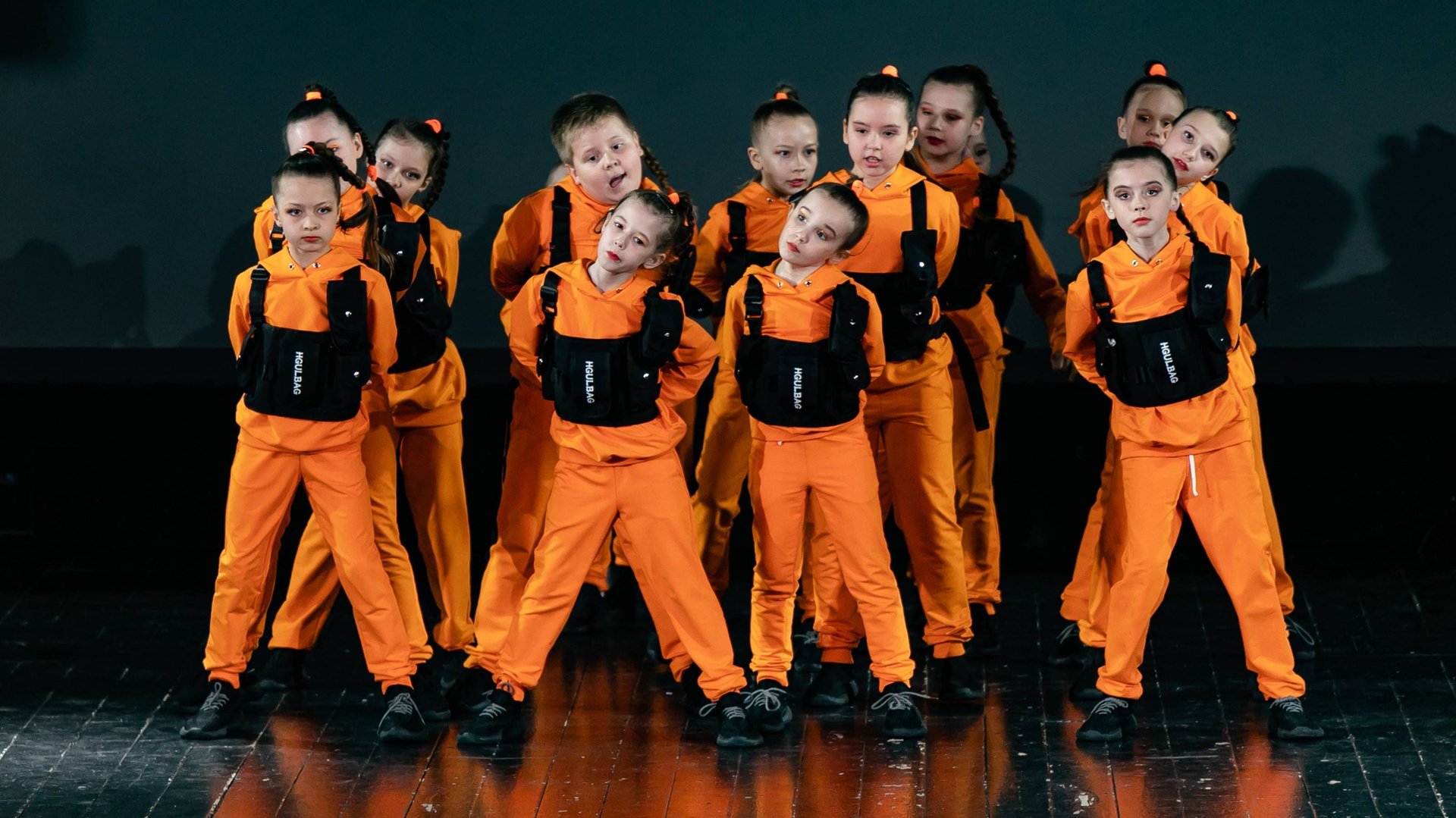 Современные танцы в Курске. Детский отчетный концерт школы танцев Dance Life. Спецотряд, 7-9 лет смотреть онлайн