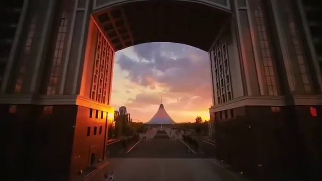 Яркий и неповторимый архитектурный облик столицы Казахстана смотреть онлайн