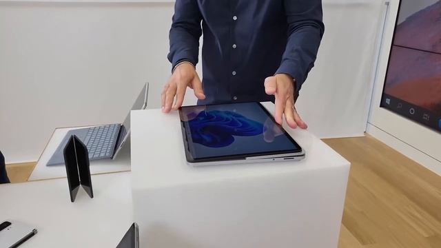 Surface Laptop Studio Laptop Evolution смотреть онлайн