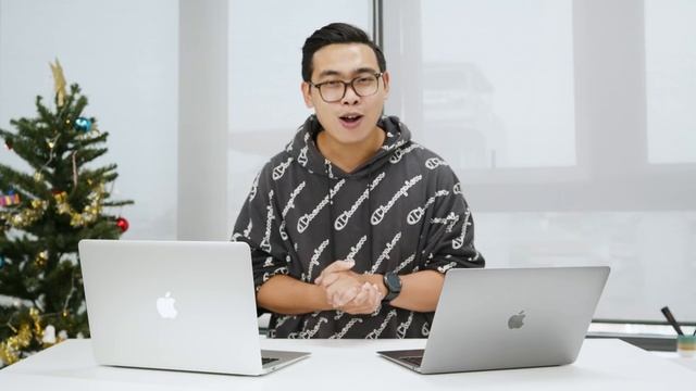 NGƯỢC ĐỜI, MACBOOK AIR 2017 BẰNG GIÁ MACBOOK AIR 2020?!! смотреть онлайн