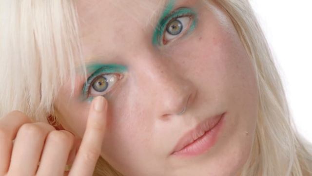 Milk Makeup Looks - "DADA" смотреть онлайн