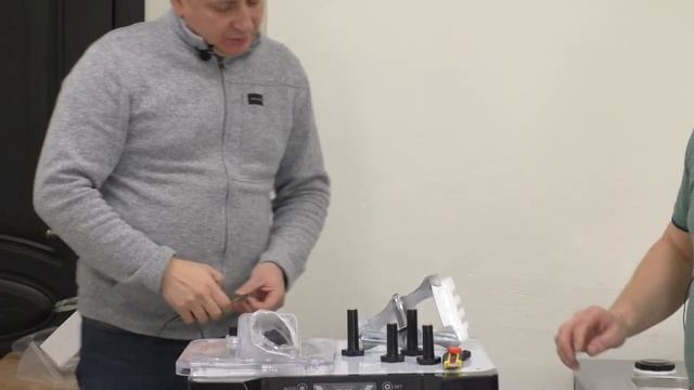 БАТЧ-ФРИЗЕР YKF-618. Лучше, чем было! смотреть онлайн