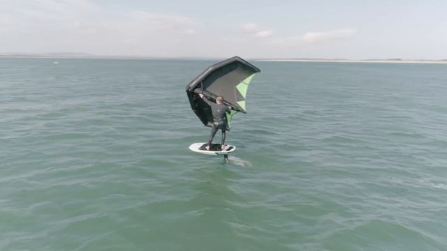 Wing Foiling around Hayling Island смотреть онлайн