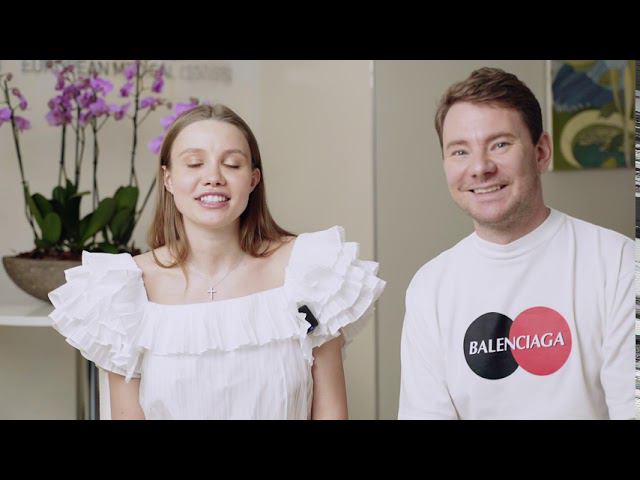 Вот такие классные родители от нас недавно с дочкой уехали смотреть онлайн