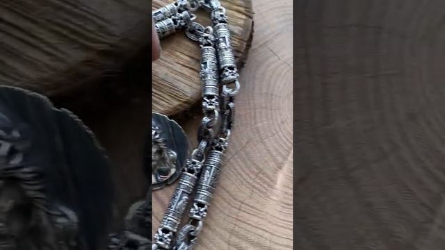 Серебряная цепь с ликами святых и кулон Иисус Христос смотреть онлайн