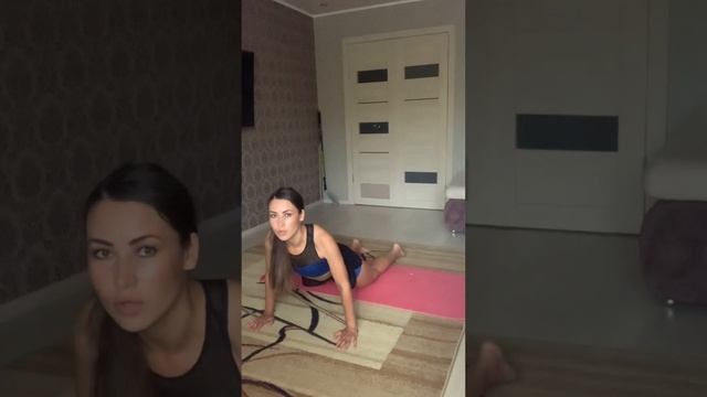 Волнительная короткая разминка для осанки & An exciting workout for posture смотреть онлайн