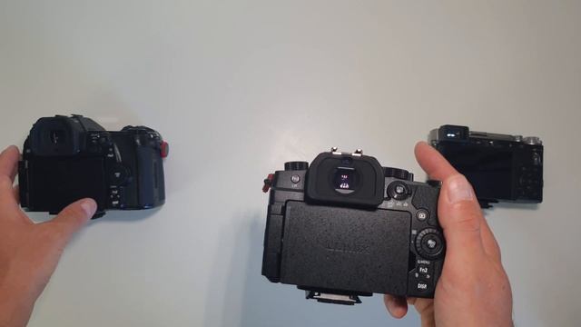 Panasonic Lumix G9 vs G90 vs GX9 [1/2] : Prises en mains, molettes, boutons, ports, batteries смотреть онлайн