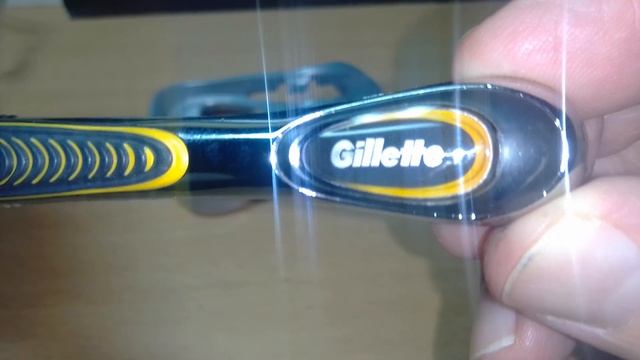 Обзор , бритвенный станок. Gillette (fusion proshield) смотреть онлайн