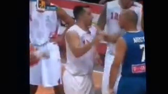 bofetada de carlos arroyo en los Centro Americanos juego basket entre mexico y puerto rico смотреть онлайн