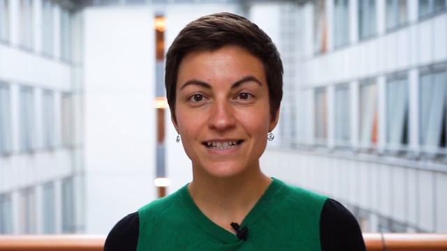 Young Green Crowdfunding смотреть онлайн