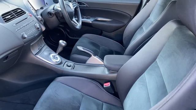 2011 11 Honda Civic 1.4i se v-tec auto смотреть онлайн
