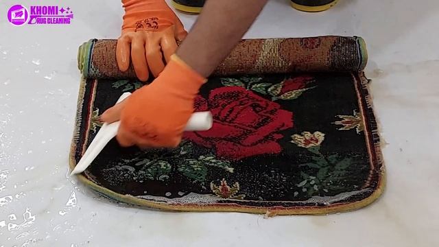A lot of mud hide the face of the beautiful woman on the dirty carpet | ASMR Carpet Cleaning смотреть онлайн