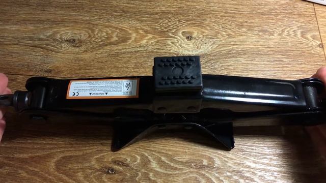 Домкрат ромбический AUTO WELLE 1.5т AW21-11 смотреть онлайн