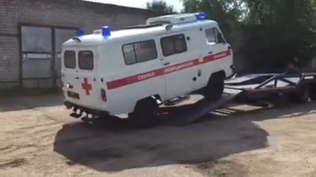 В Вельскую ЦРБ поступили новые автомобили скорой медицинской помощи смотреть онлайн