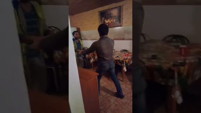 Кайфуют Армянские парни смотреть онлайн