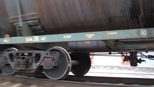 ВЛ80К-465 с грузовым поездом смотреть онлайн