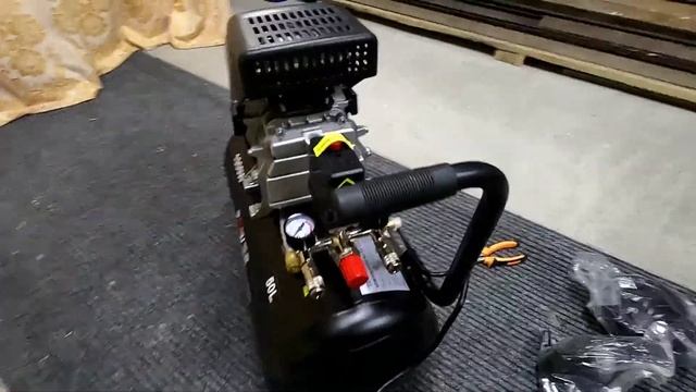 Воздушный компрессор POWER TECHNIC смотреть онлайн