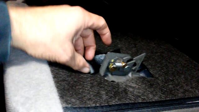 How to lower the rear seat on F250 F350 Ford pickup trucks смотреть онлайн