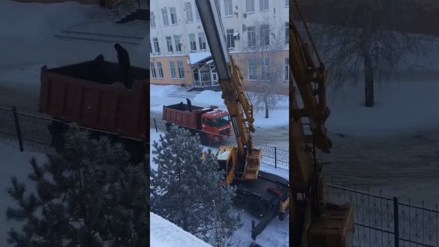 Вывоз и погрузка мусора в мешках Омск смотреть онлайн