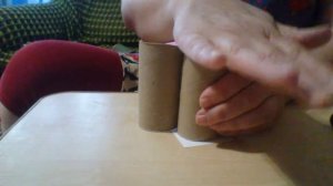 Подставка для телефона из рулонов туалетной бумаги своими руками.