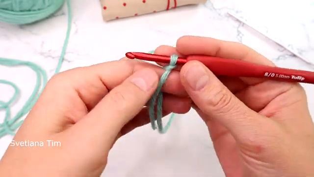 ВЯЗАНИЕ КРЮЧКОМ для Начинающих. Как связать первую петлю и Цепочка из Воздушных Петель. смотреть онлайн