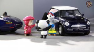 Мультик про Машинки. Полицейская машина, трактор и девочка Маша. МанкиМульт