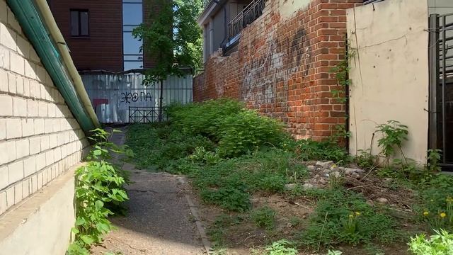 В Казани экс-начальник ГИМС отнял двор у жителей дома на Маяковского? Разбираемся в конфликте смотреть онлайн