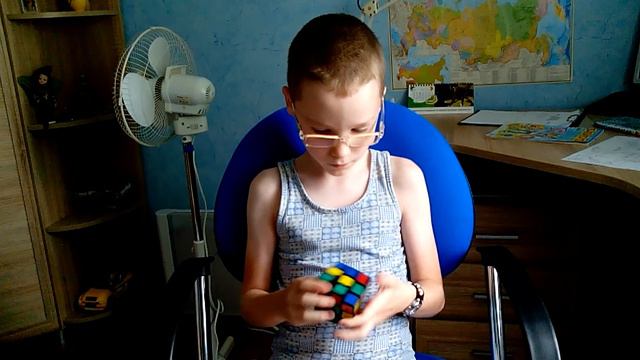 кубика рубика за 1,5 минуты в 8 лет смотреть онлайн