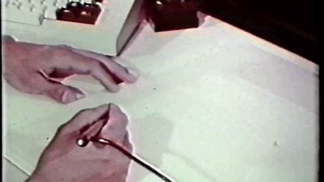 Applicon CAD System with Trainable Hand-Drawn Symbol Recognition смотреть онлайн