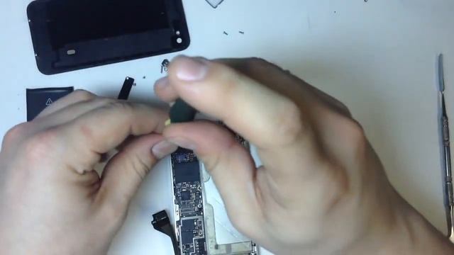 Замена кнопки Home IPhone 4 - Http://iphone.spbrepair.ru/zamena_shleifa_knopki_home