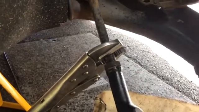 2010-18 Volvo XC60 model - Offside track rod replacement- Part 3 смотреть онлайн