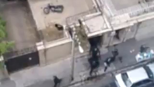 Riot Police Beating a Man inside his house - Iran Election смотреть онлайн