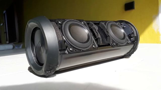 JBL Flip Essential LFM 85% (Clean bass)!!! смотреть онлайн
