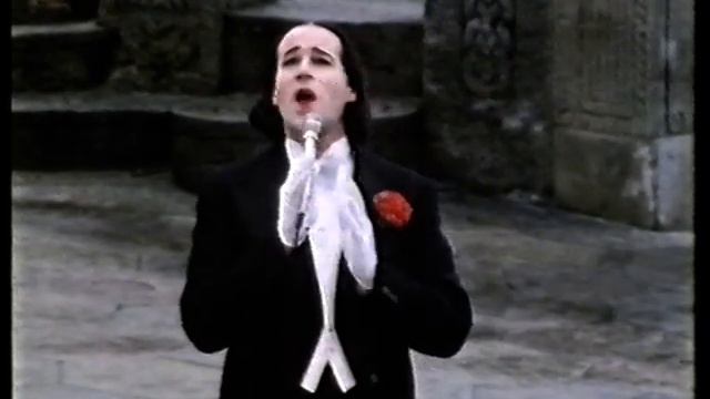 Innes Book of Records 2nd Nov 1981 смотреть онлайн