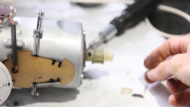 How to Repair Broken Kenwood Chef -Motor Removal/Brushes Replacement-Open & Fit drive belt Fix KM30 смотреть онлайн