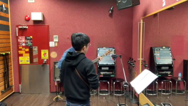 In Tall Buildings смотреть онлайн