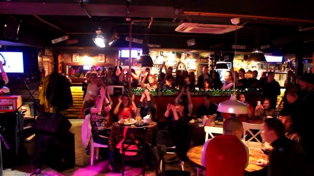 LK and The Band - Девочка Лида (Фрагмент ПГ Бар Ярославль) смотреть онлайн