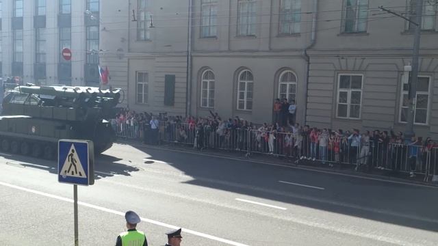 Выезд техники с Парада Победы (2013 г.) смотреть онлайн