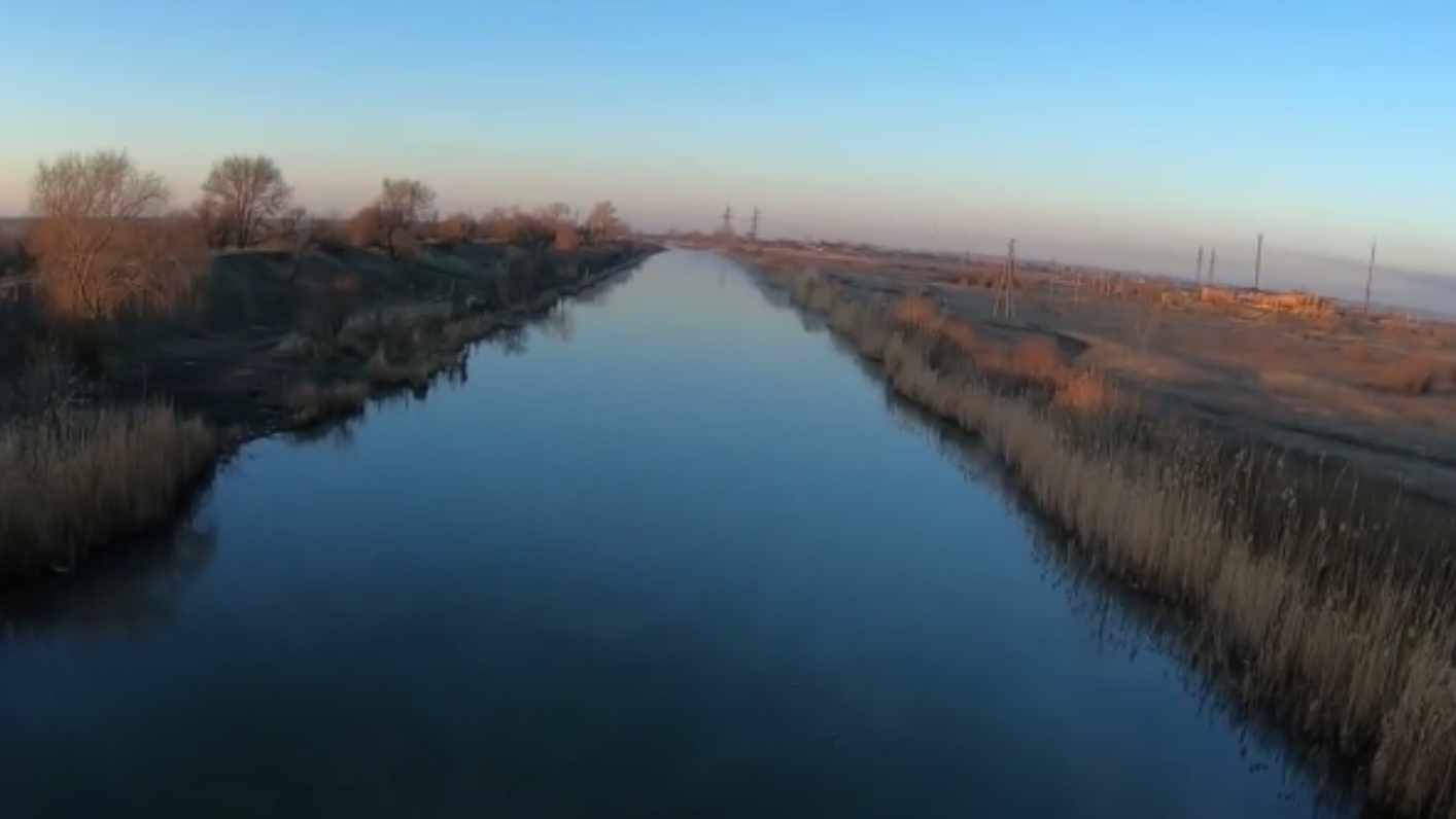 РЫБОЛОВНЫЕ ПРИКЛЮЧЕНИЯ НА ТЕПЛОМ КАНАЛЕ. Кривянская и Бессергеневская. ФИДЕР ЗИМОЙ. смотреть онлайн