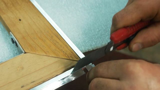 УДИВИТЕЛЬНОЕ ЗЕРКАЛО С ПОДСВЕТКОЙ СВОИМИ РУКАМИ! Очень красиво и практично. Жена оценит! смотреть онлайн