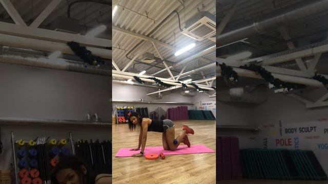 Тренировка ?️♀️ Ягодичные мышцы смотреть онлайн