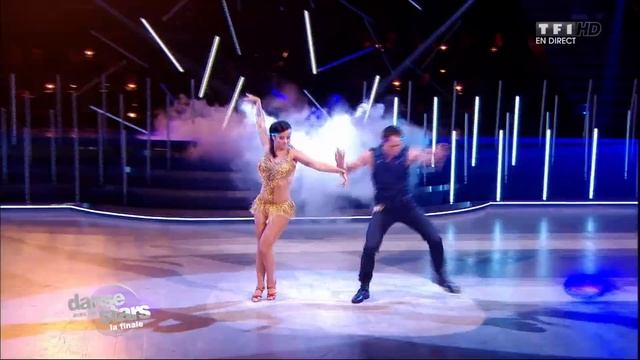 DALS S04 - Un cha-cha-cha avec Alizée et Grégoire Lyonnet sur ''Scream and shout'' (Will I Am) смотреть онлайн