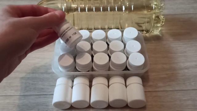 Лайфхак. Как снять наклеенные бумажные этикетки с упаковок смотреть онлайн