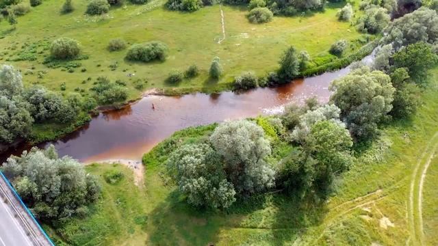 Река Лесная сверху и под водой. Брестский район, у д. Клейники. смотреть онлайн
