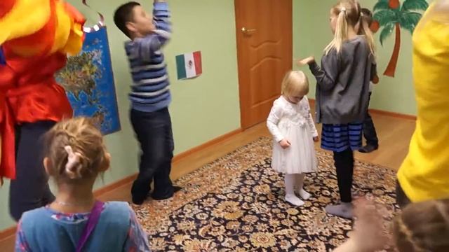 Детский праздник "Путешествие в Мексику", яркий зажигательный танец Кукарача смотреть онлайн